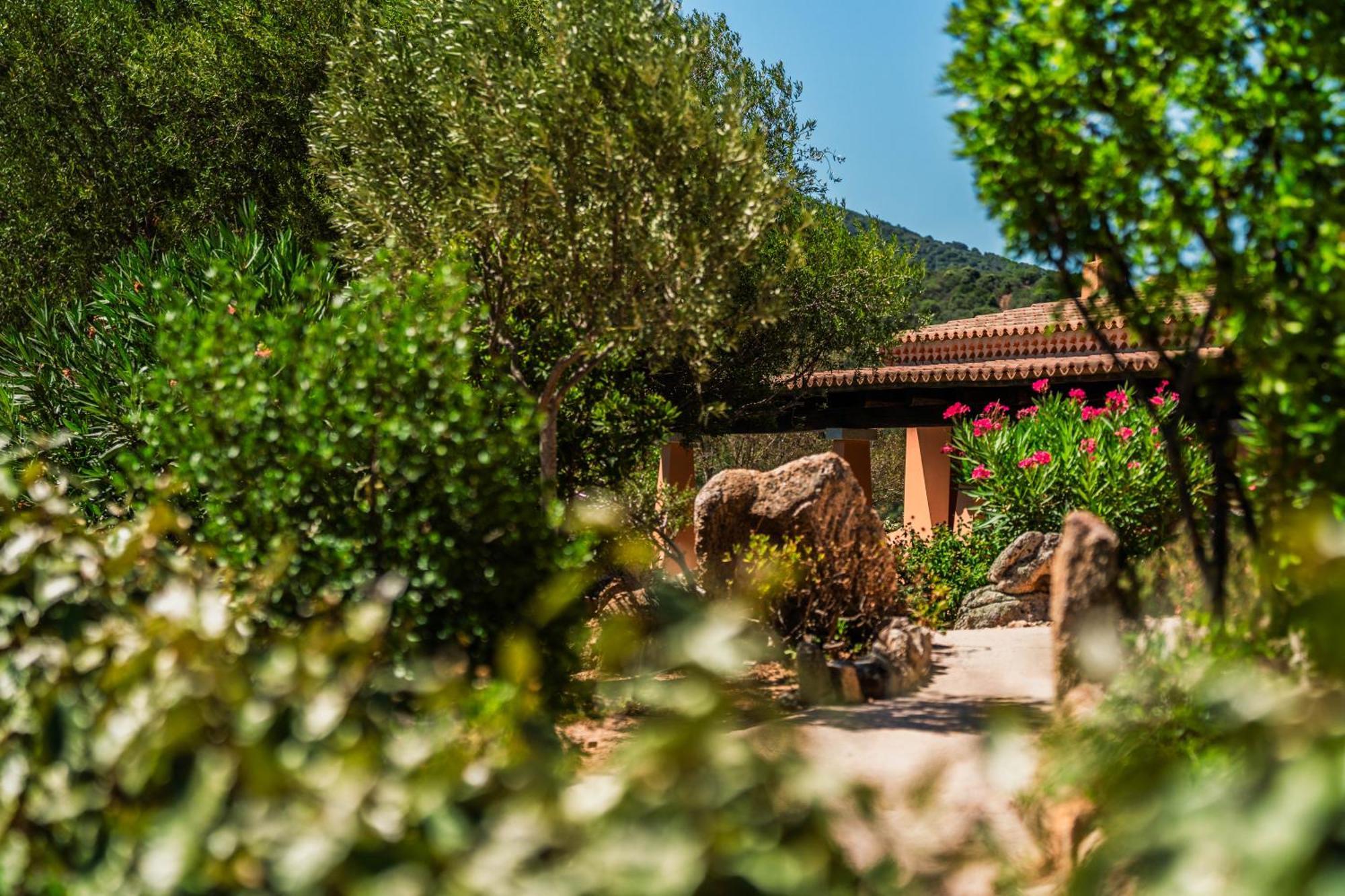 Casagliana Suite Resort Olbia Bagian luar foto