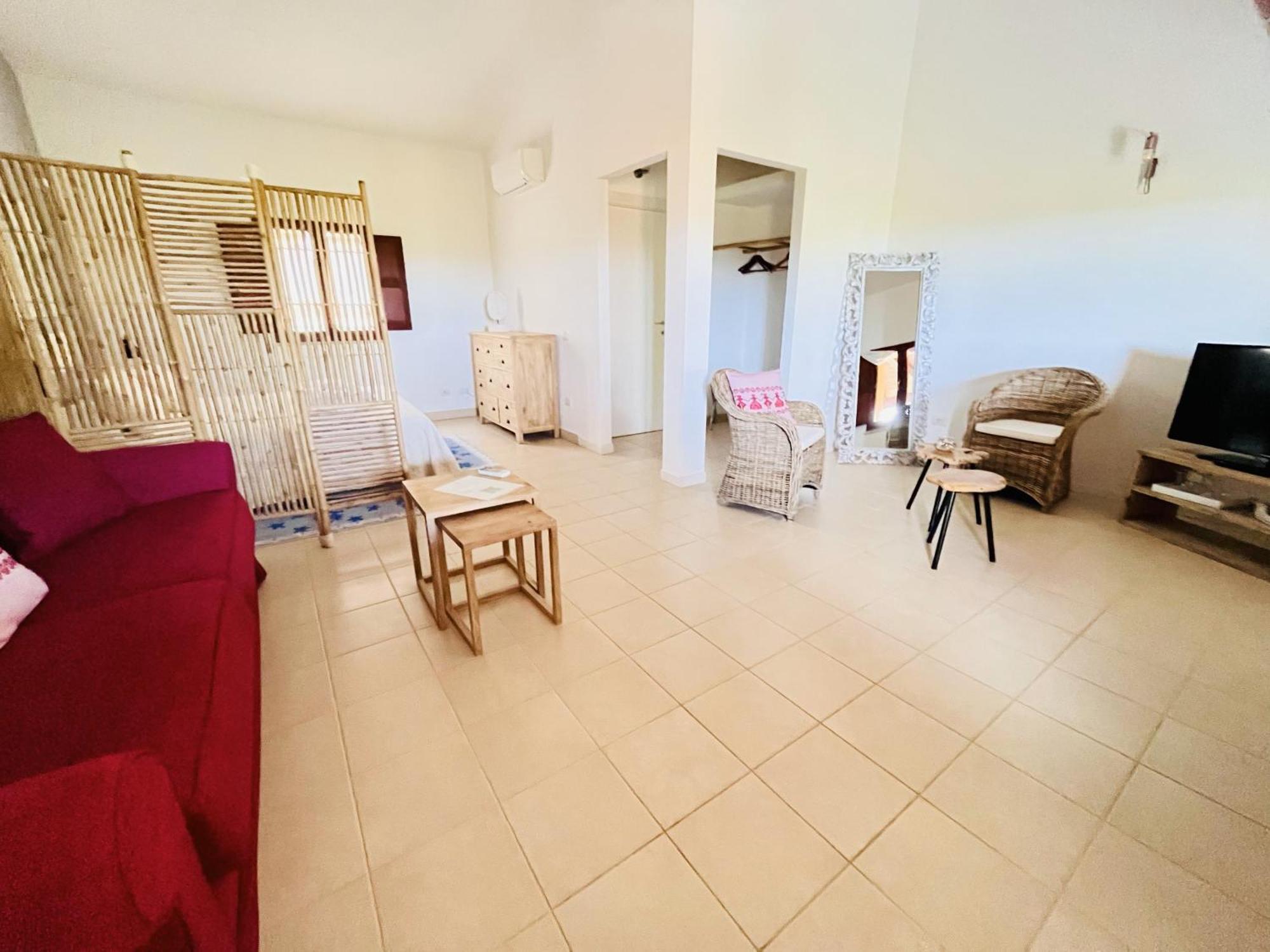 Casagliana Suite Resort Olbia Ruang foto