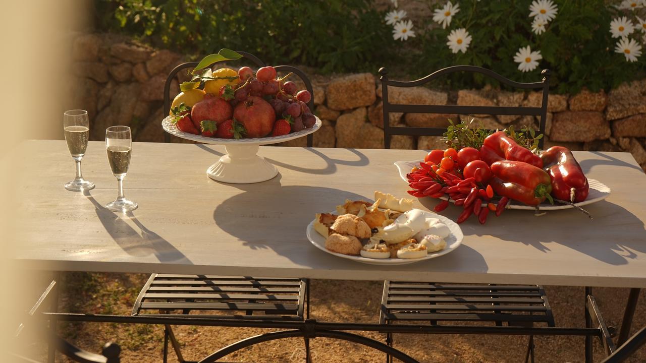 Casagliana Suite Resort Olbia Bagian luar foto